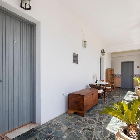 Condillia Central Apartment Spetses Town Exterior photo