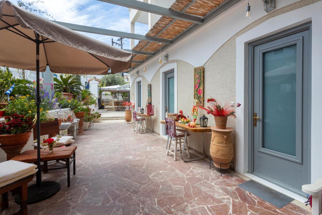 Condillia Central Apartment Spetses Town Exterior photo